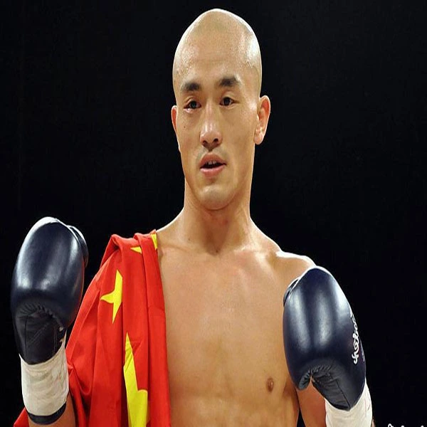 Yi Long: Gã du mục đáng thương của võ thuật Trung Quốc