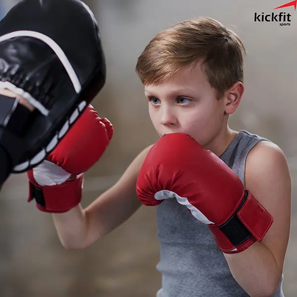 Trẻ tập boxing nên hay không?
