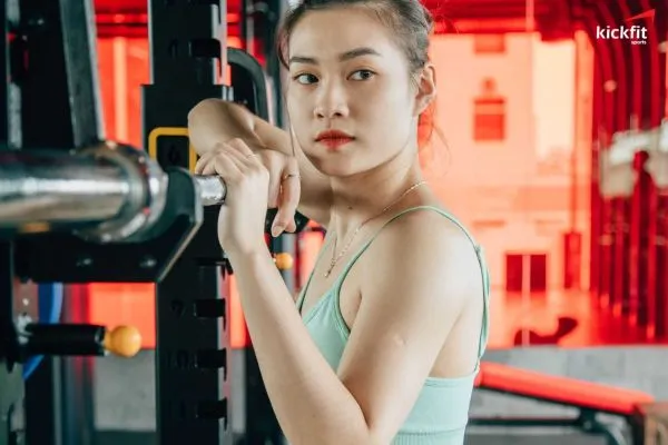 Con gái nên tập gym hay yoga để giảm cân và đẹp dáng? 